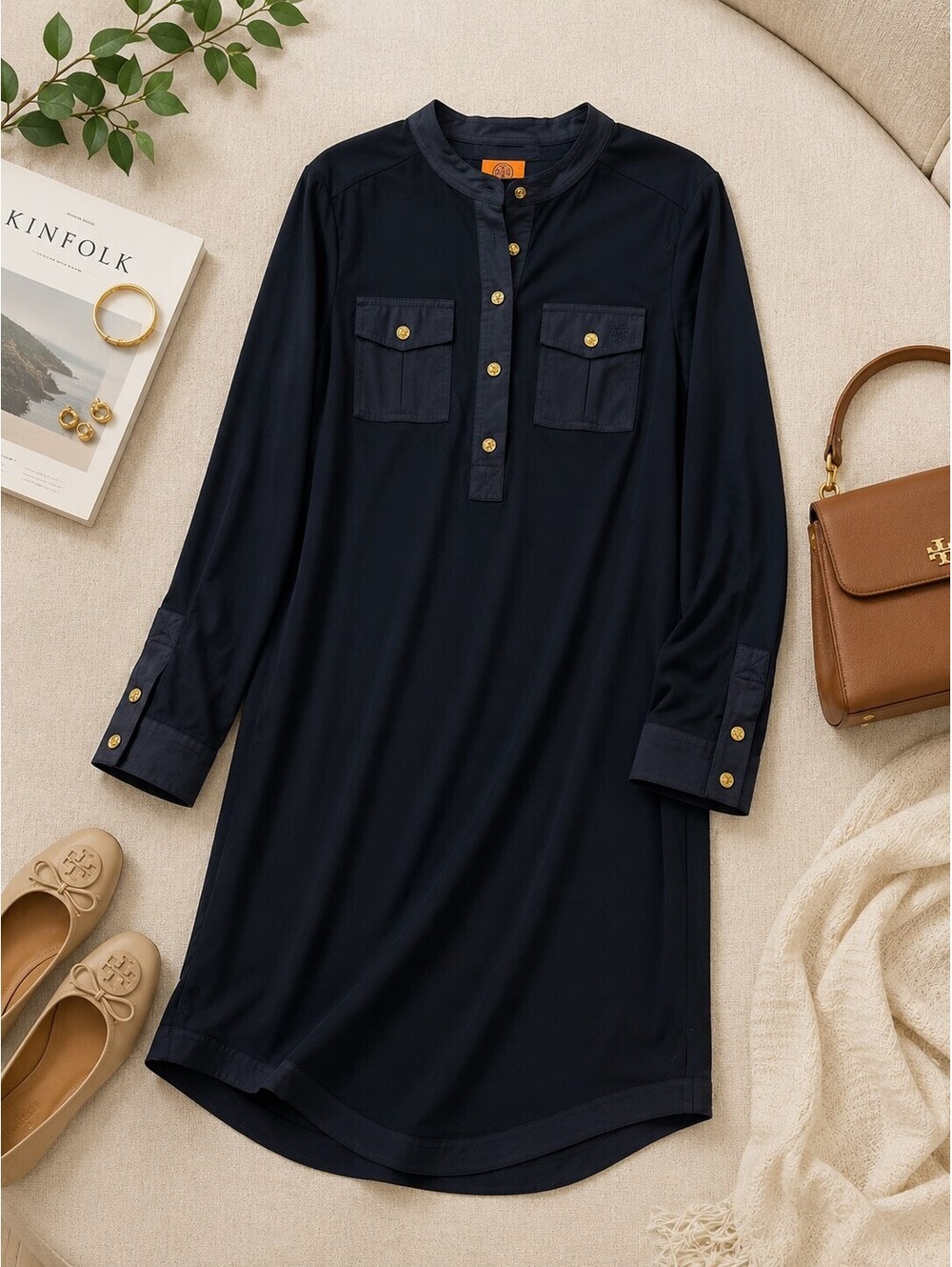 Tory Burch Black Gold Logo Button Shirt Dress Size Small 100% Rayon (no belt)